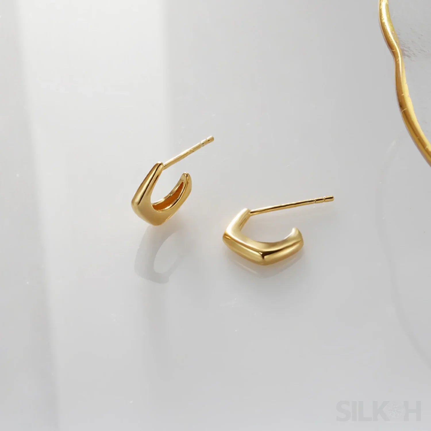 18K Gold Plated Sterling Silver Minimalist Stud Earrings Mae - Sassygrove