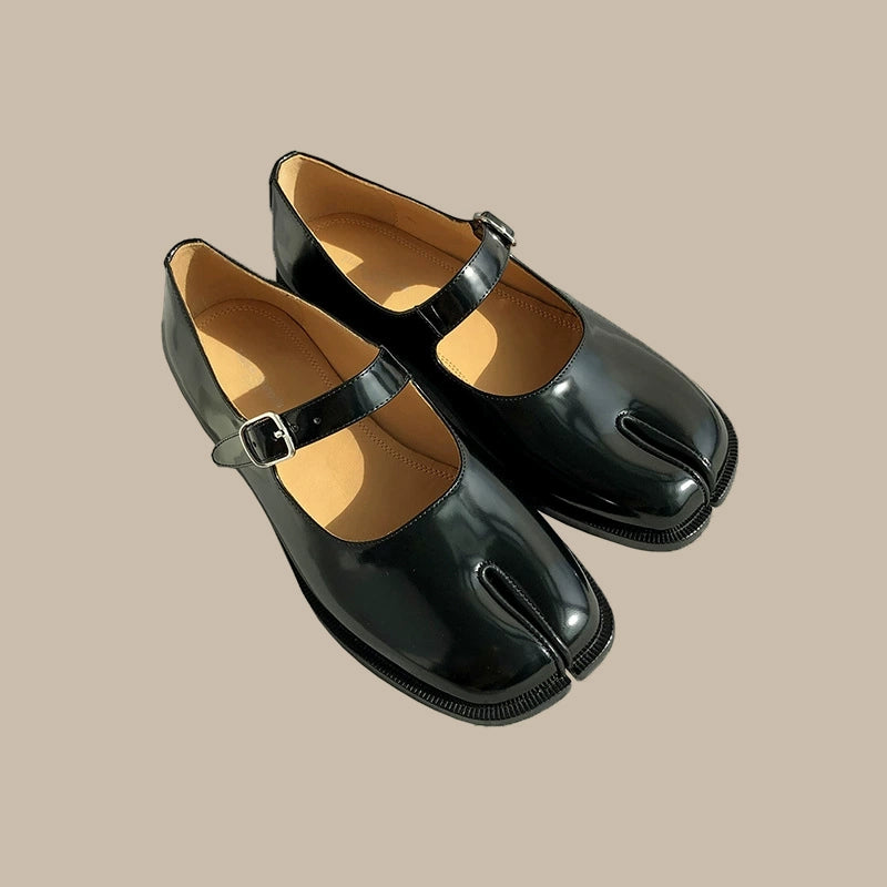 Split-Toe Tabi Loafer - Sassygrove