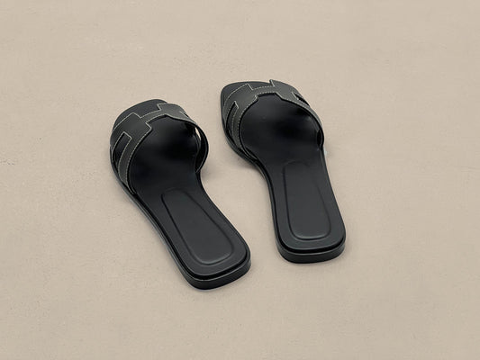 Hermee Sandals - Sassygrove