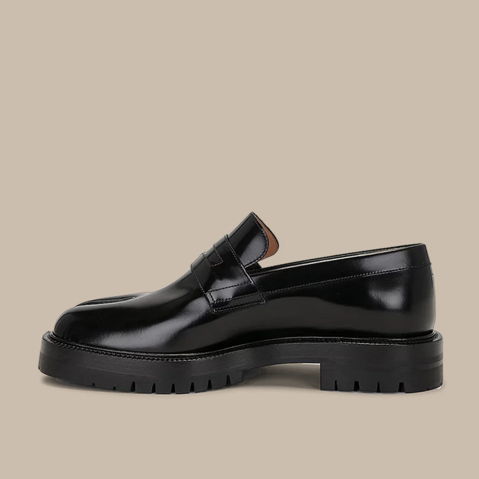Split-Toe Tabi Loafer - Sassygrove