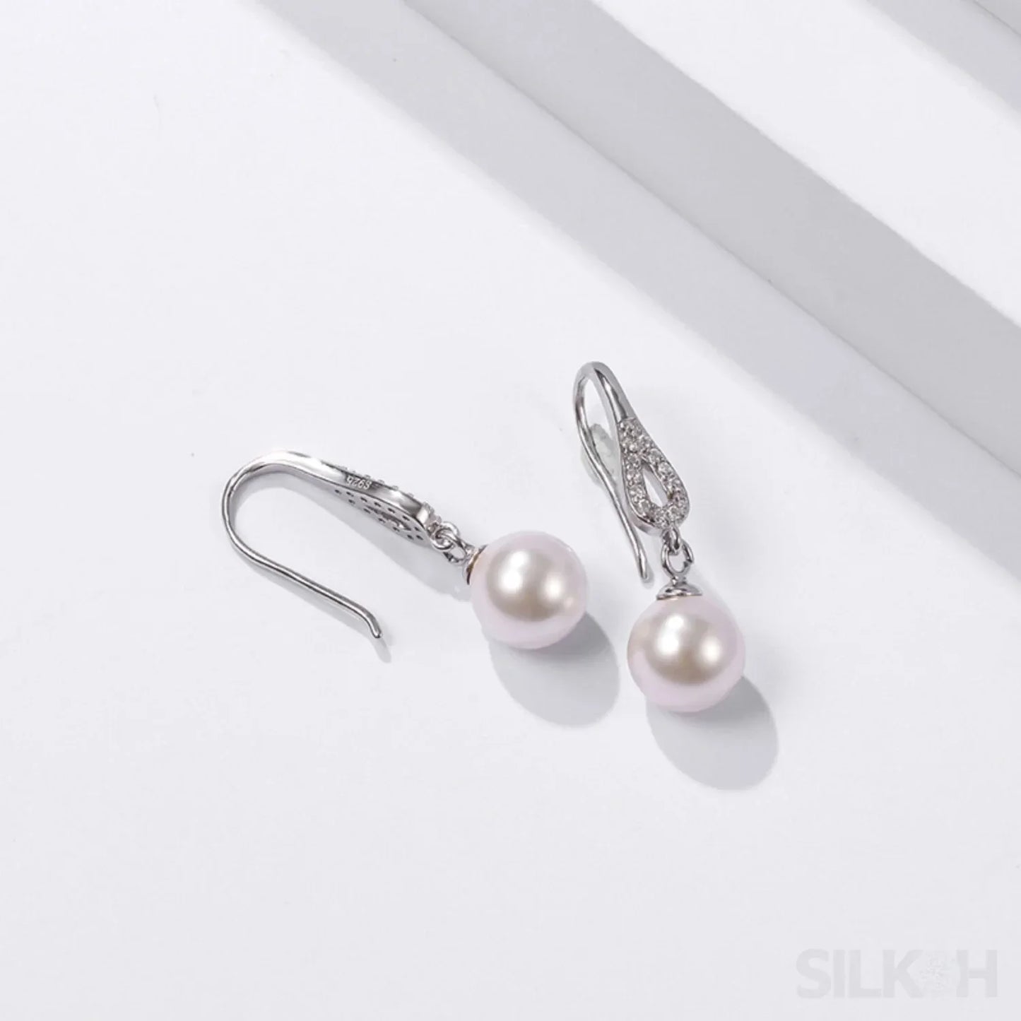 925 Sterling Silver Pearl Dangle Earrings Alexandra - Sassygrove