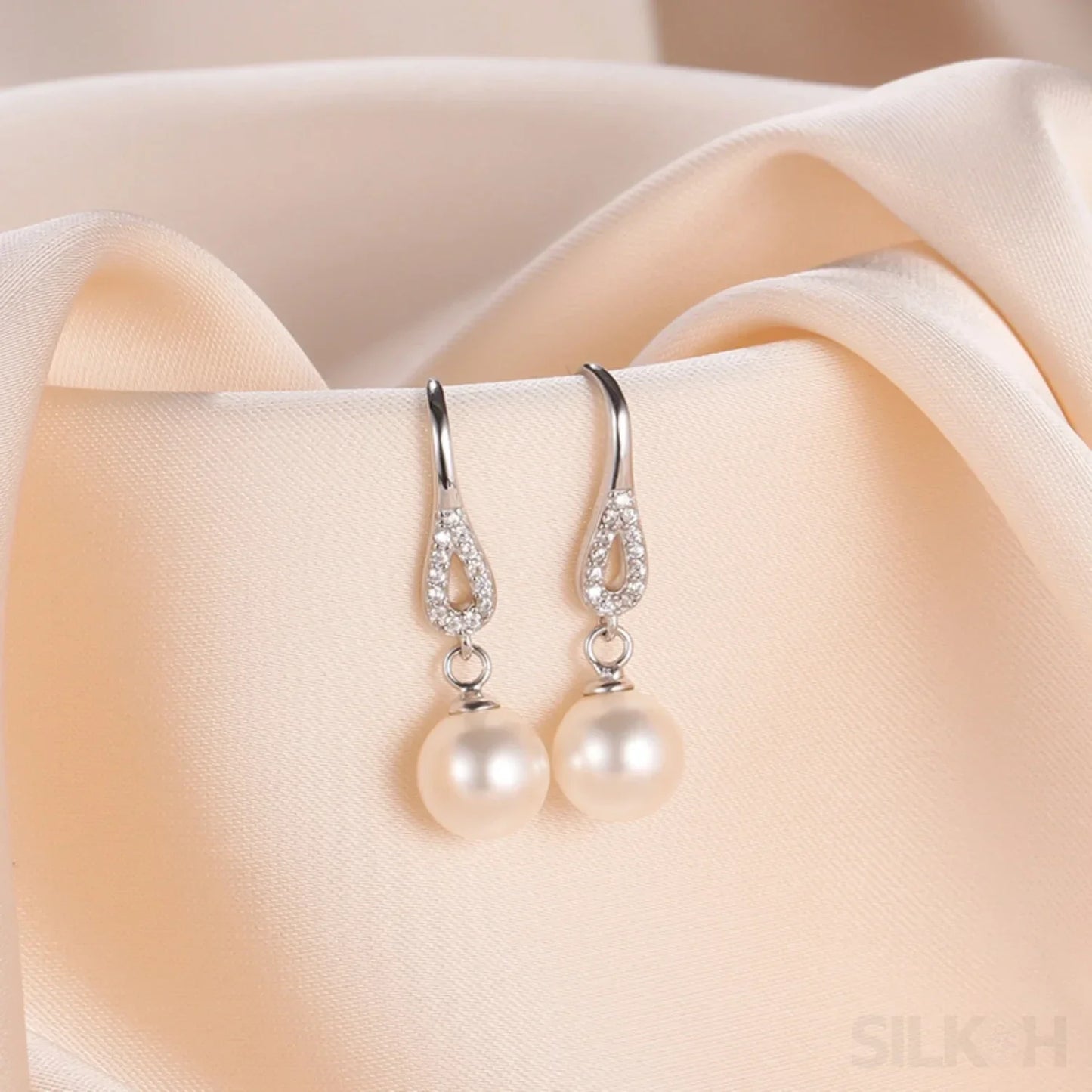 925 Sterling Silver Pearl Dangle Earrings Alexandra - Sassygrove