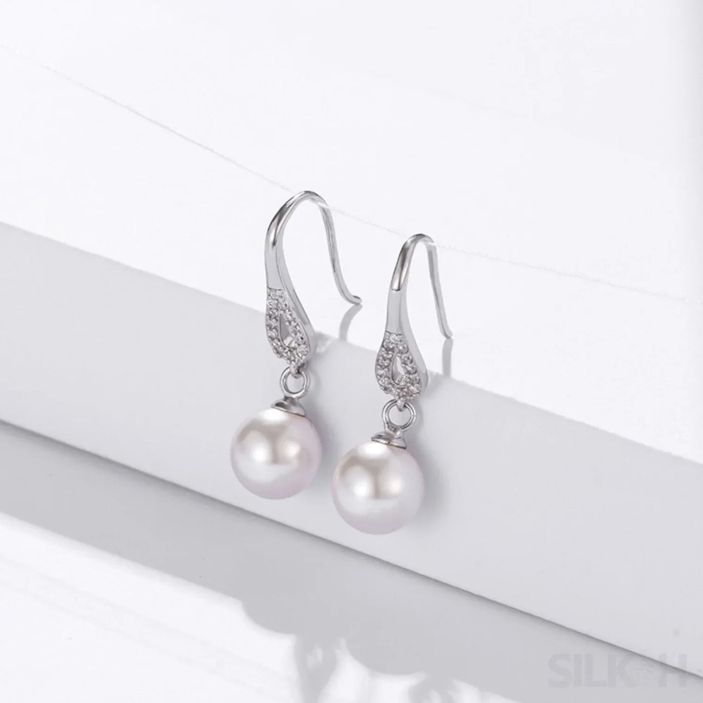 925 Sterling Silver Pearl Dangle Earrings Alexandra - Sassygrove