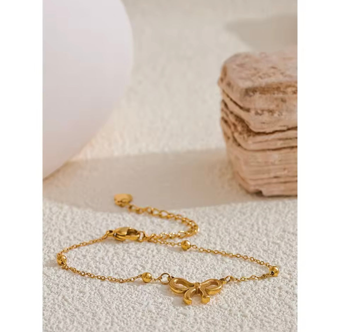 Mini bow dainty bracelet - Sassygrove
