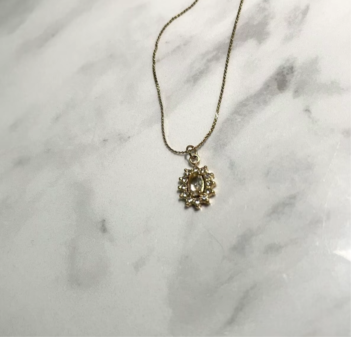 Enisa dainty necklace - Sassygrove
