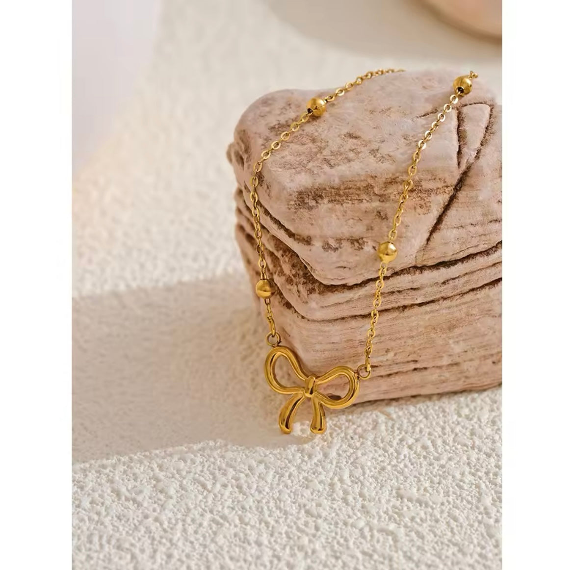 Mini bow dainty bracelet - Sassygrove