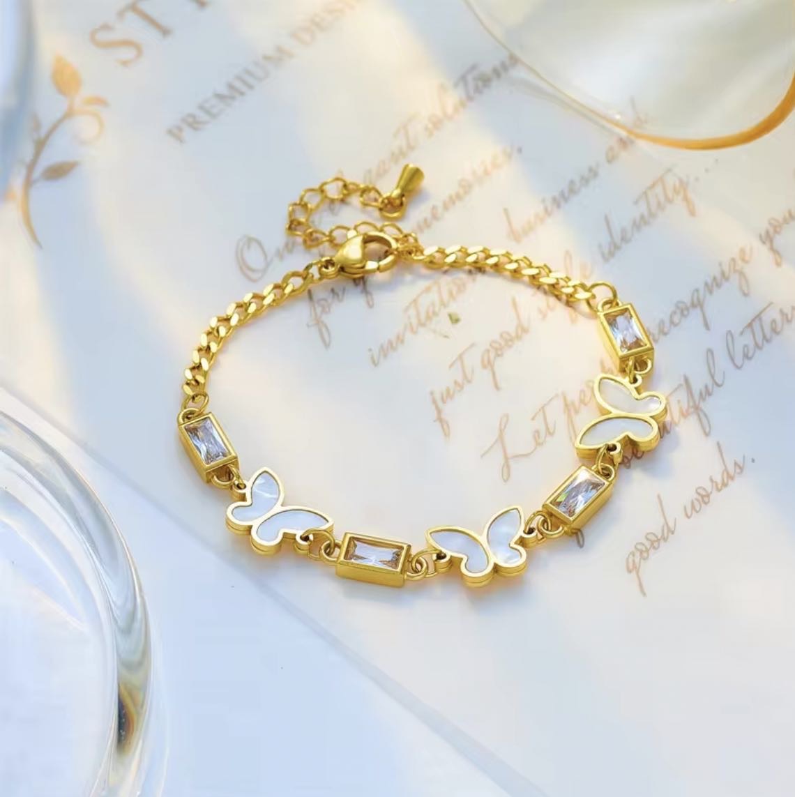 Farasha butterfly bracelet - Sassygrove