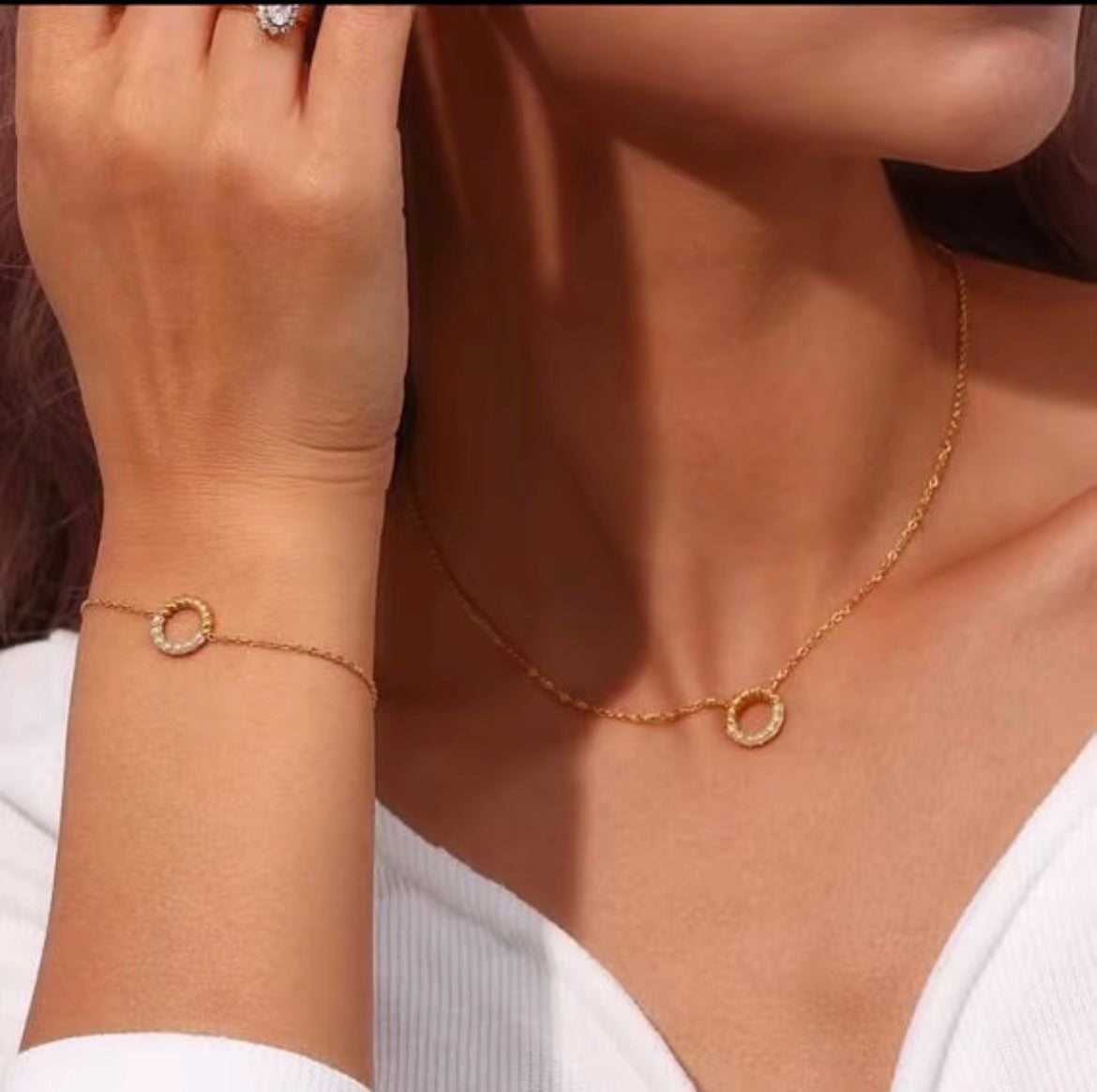 Half moon pearl bracelet - Sassygrove