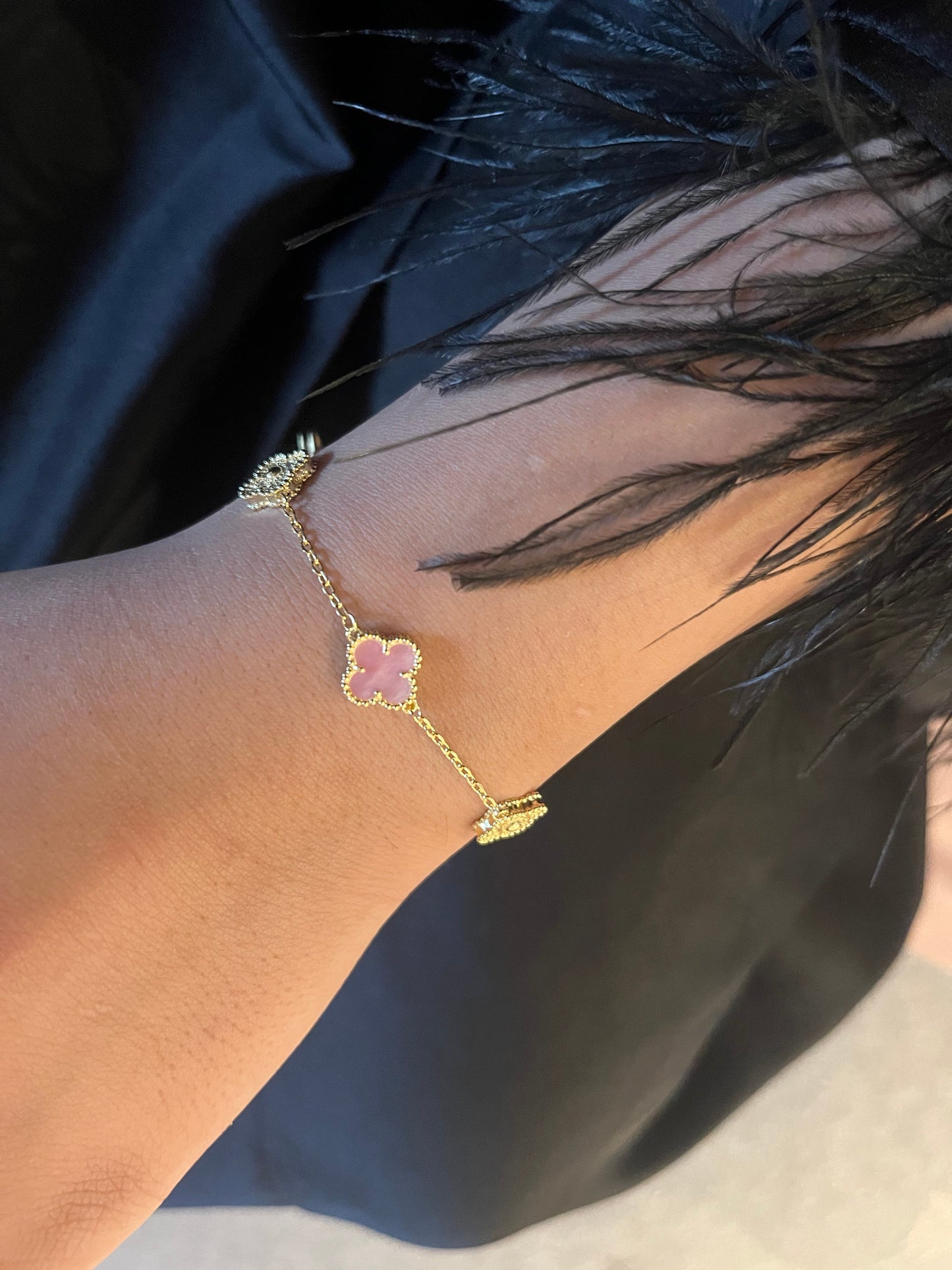 Mini Stamp Clover Bracelet - Sassygrove