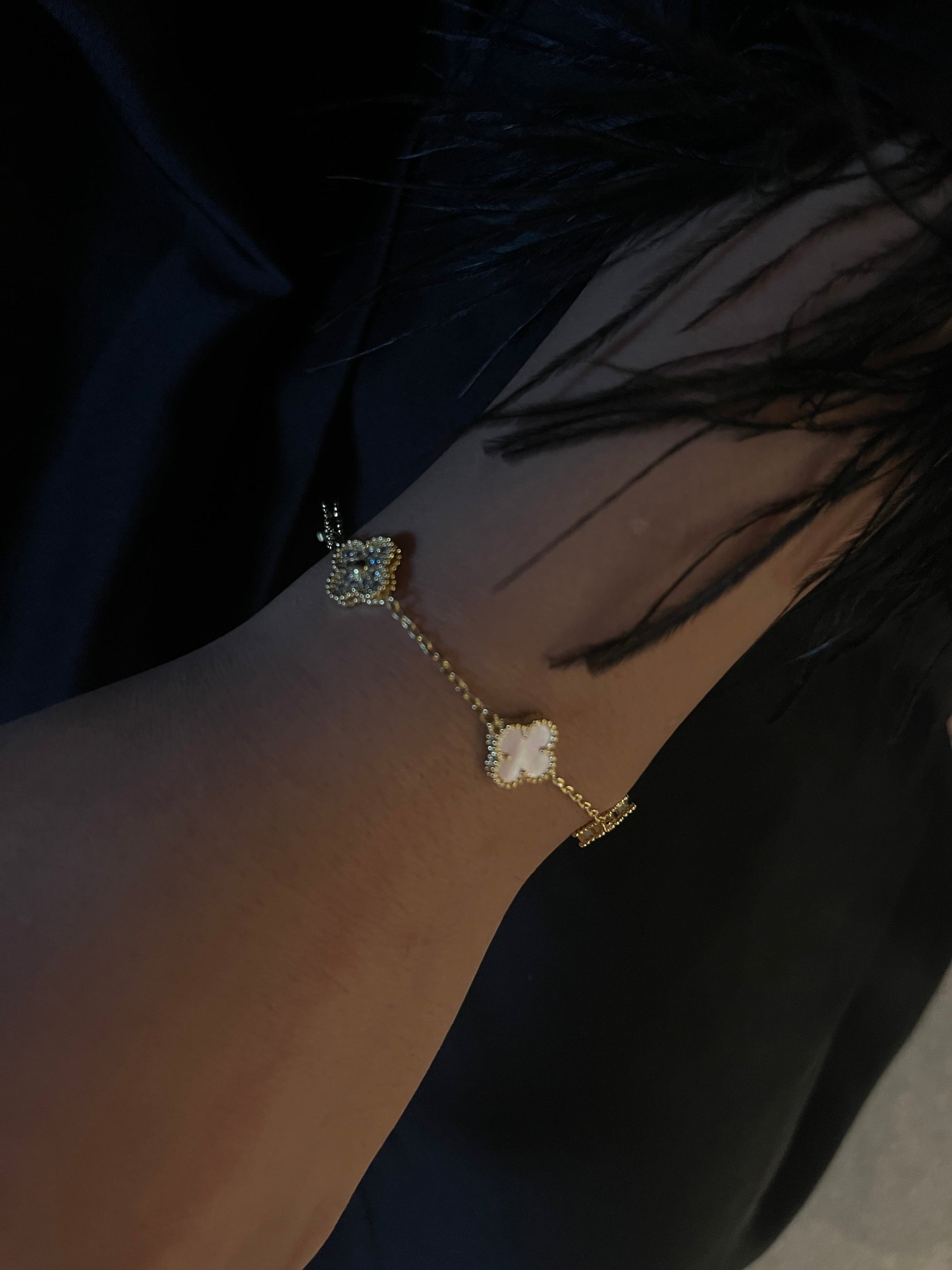Mini Stamp Clover Bracelet - Sassygrove