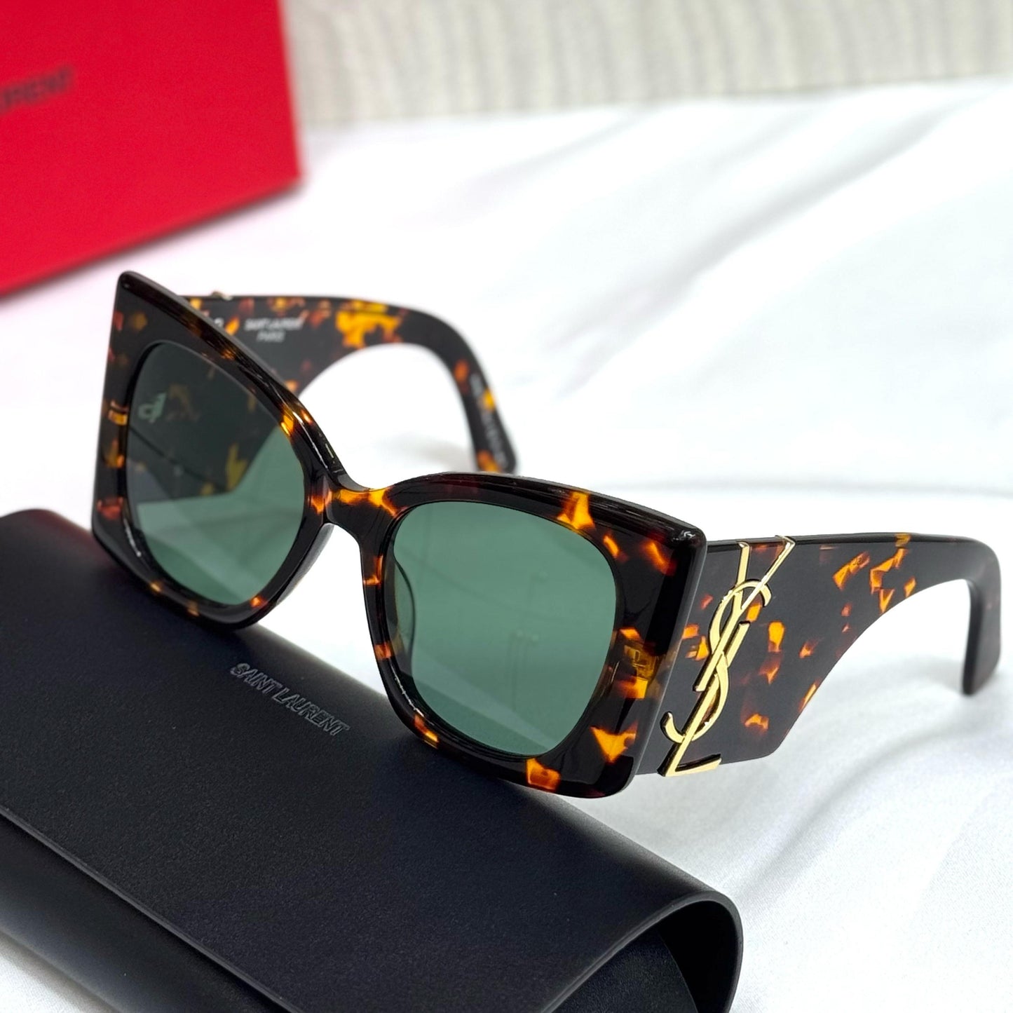 YSL Oversized Square Sunglasses – SL Betty Style - Sassygrove