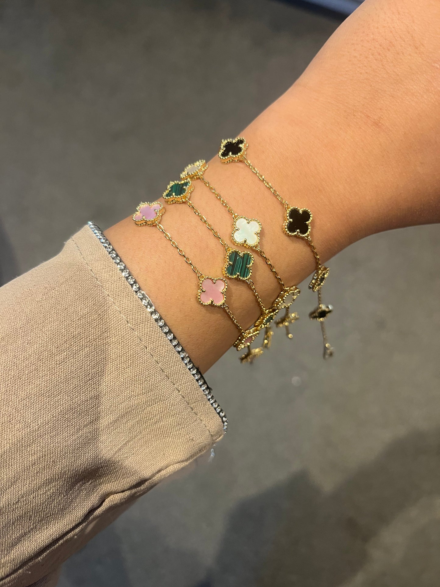 Mini Stamp Clover Bracelet - Sassygrove