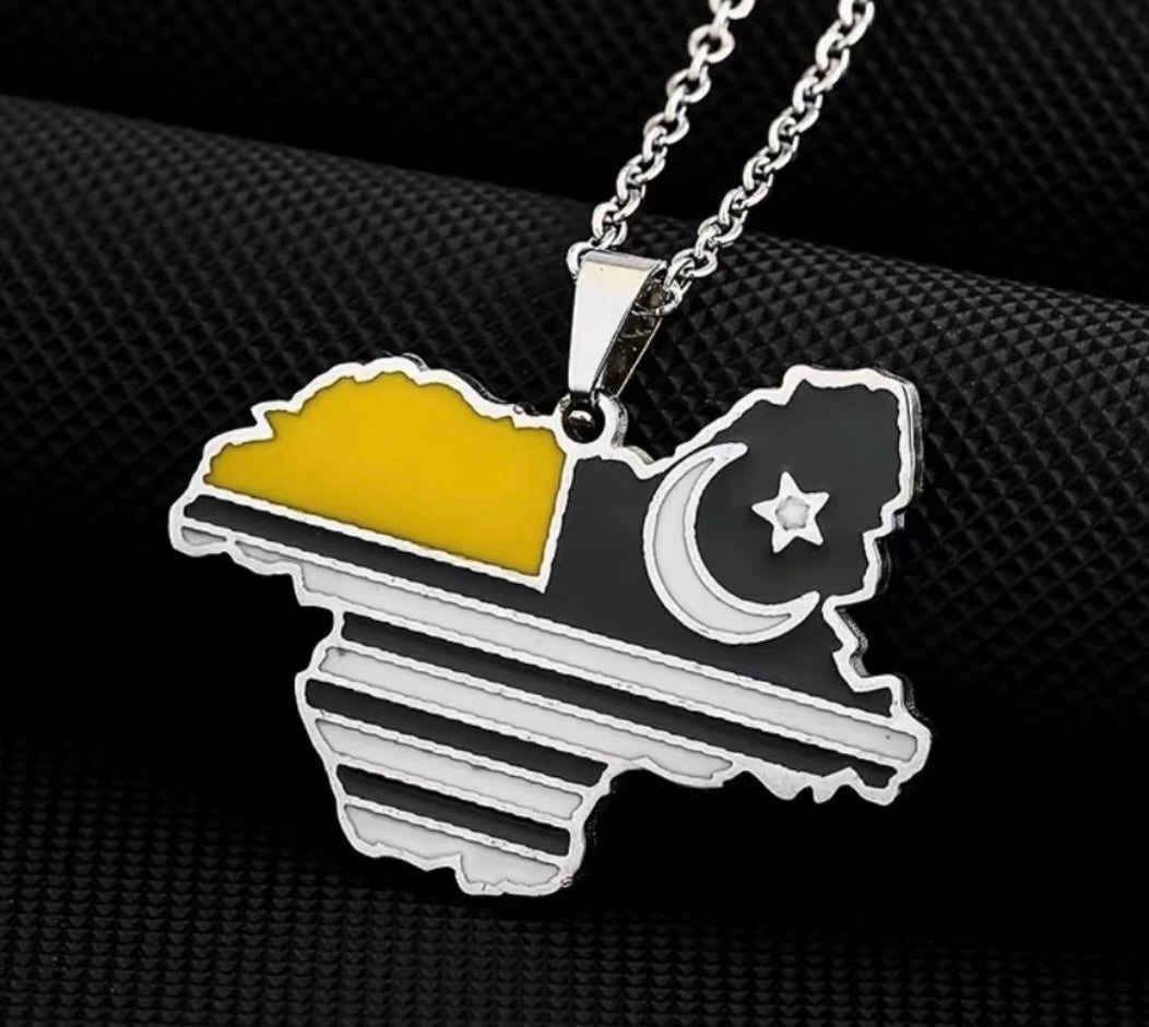 Flag necklace - Sassygrove