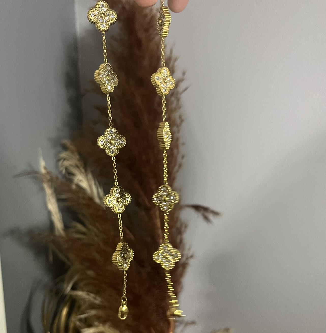 Diamond/Gold Clover Shaped Bracelet - Sassygrove