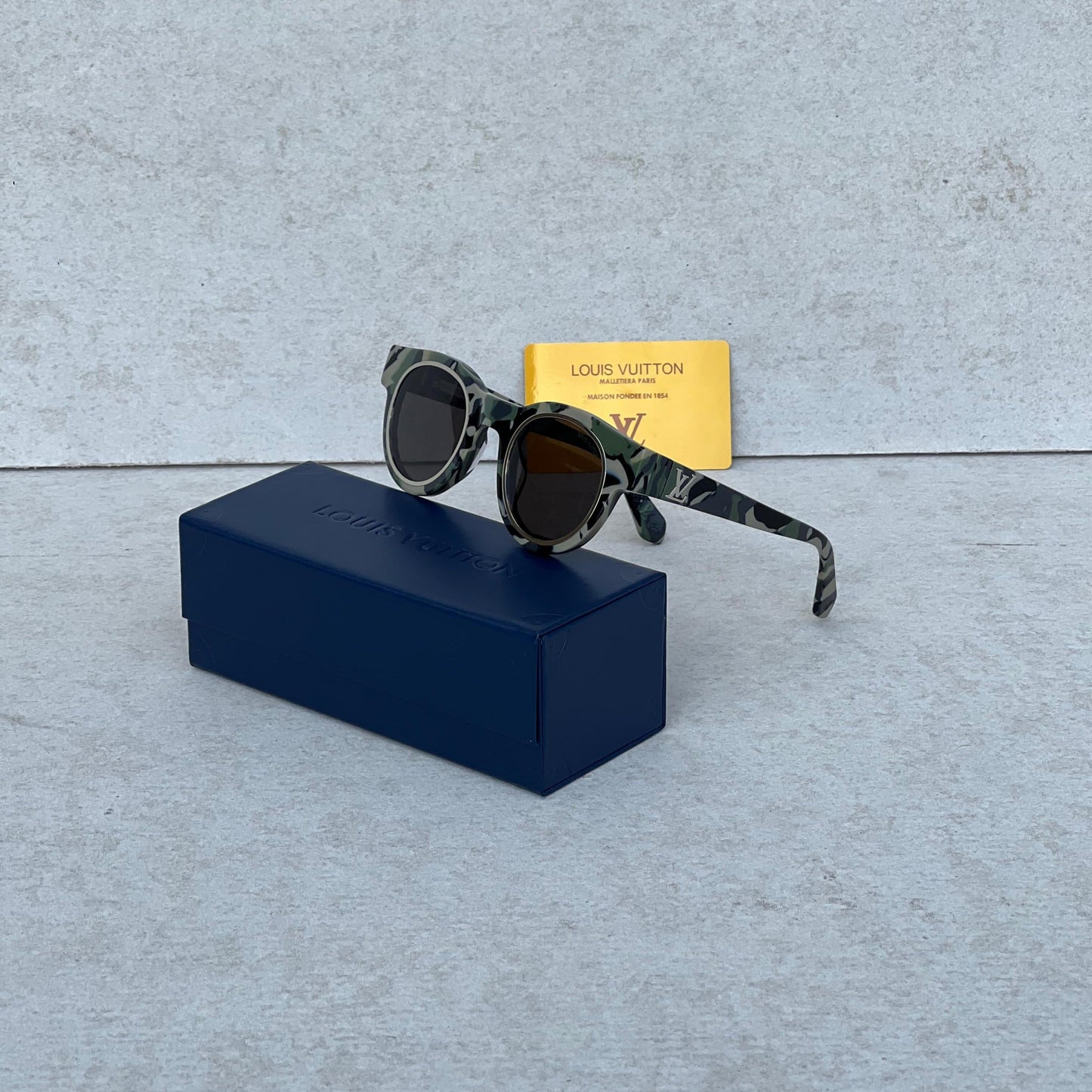 Louis Vuitton Cyclone Sunglasses - Sassygrove