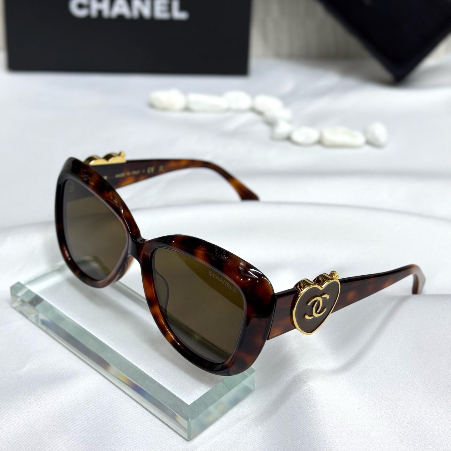 Chanel Heart Emblem Cat-Eye Sunglasses - Sassygrove