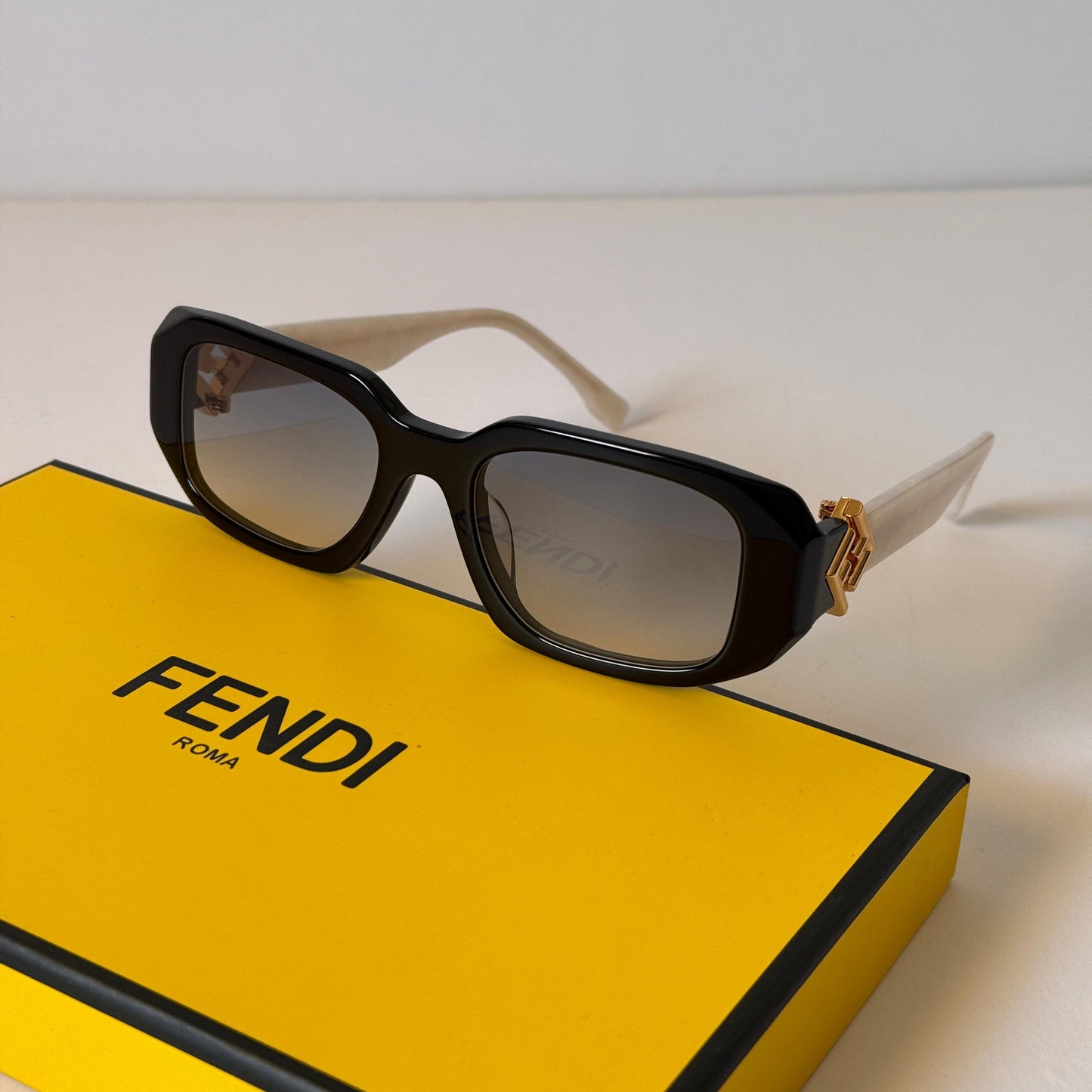 Fendi Colibrì Rectangle Acetate Sunglasses - Sassygrove