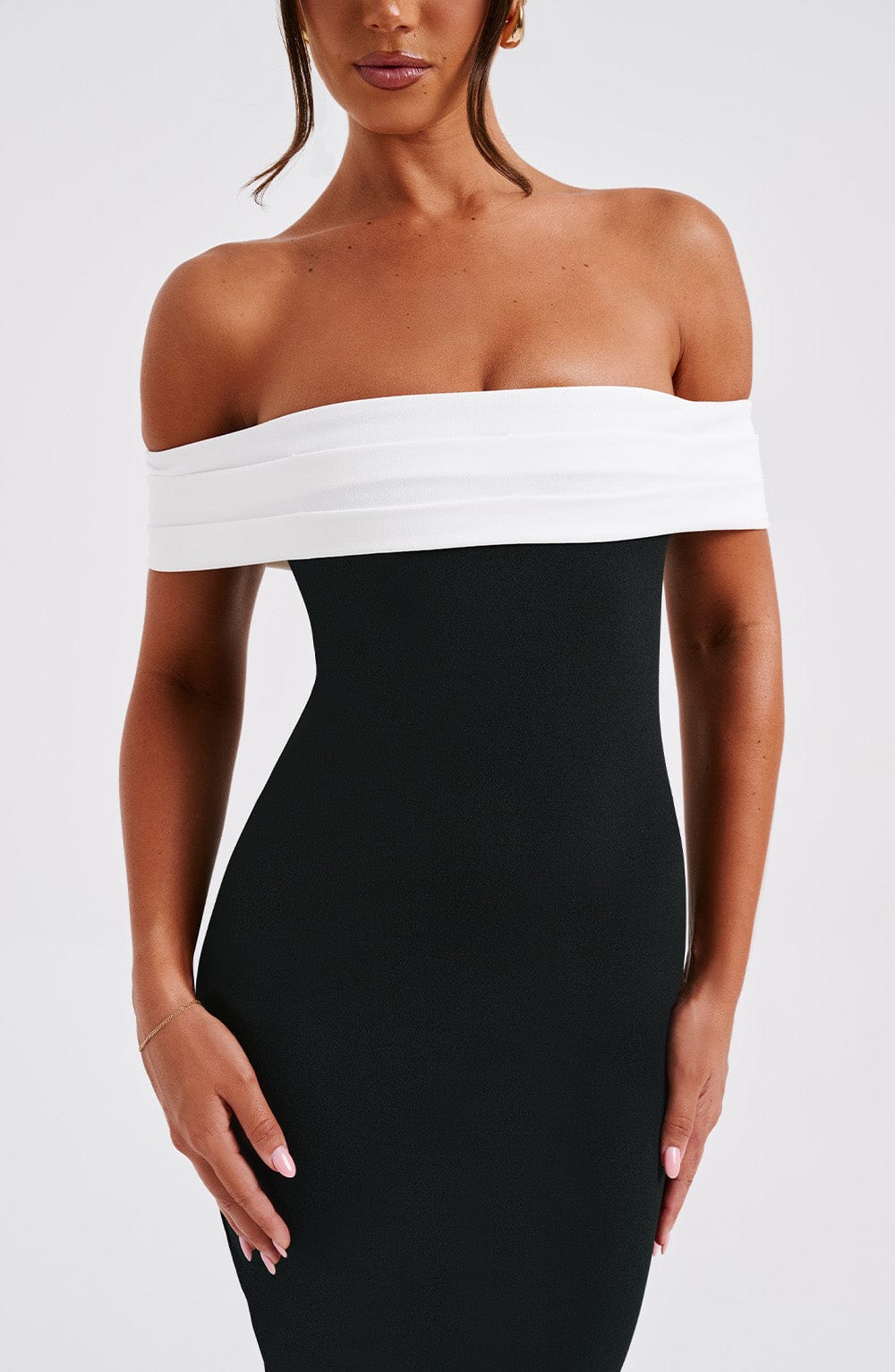 Lexi Midi Dress - Black/White - Sassygrove