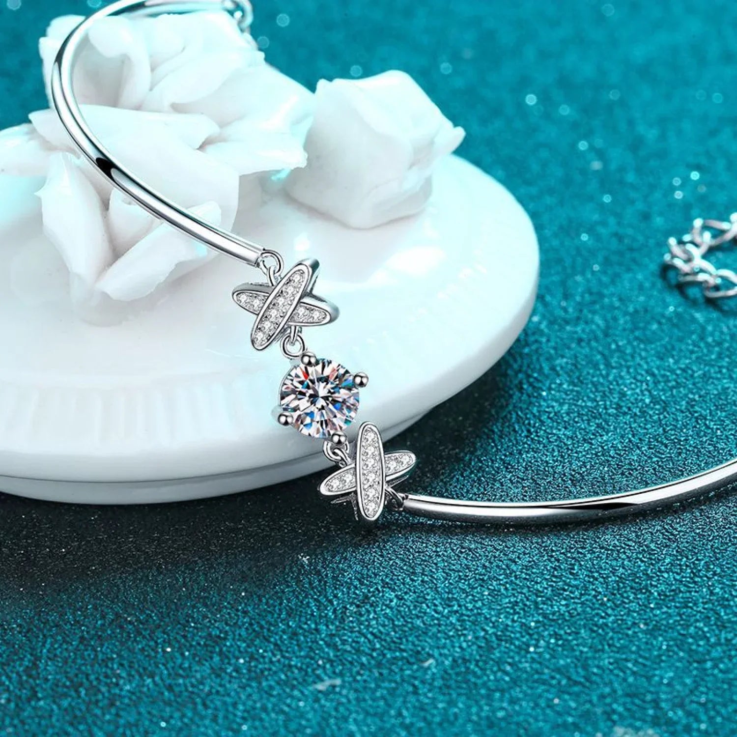Chic Cross Letter Moissanite Bracelet Cam - Sassygrove