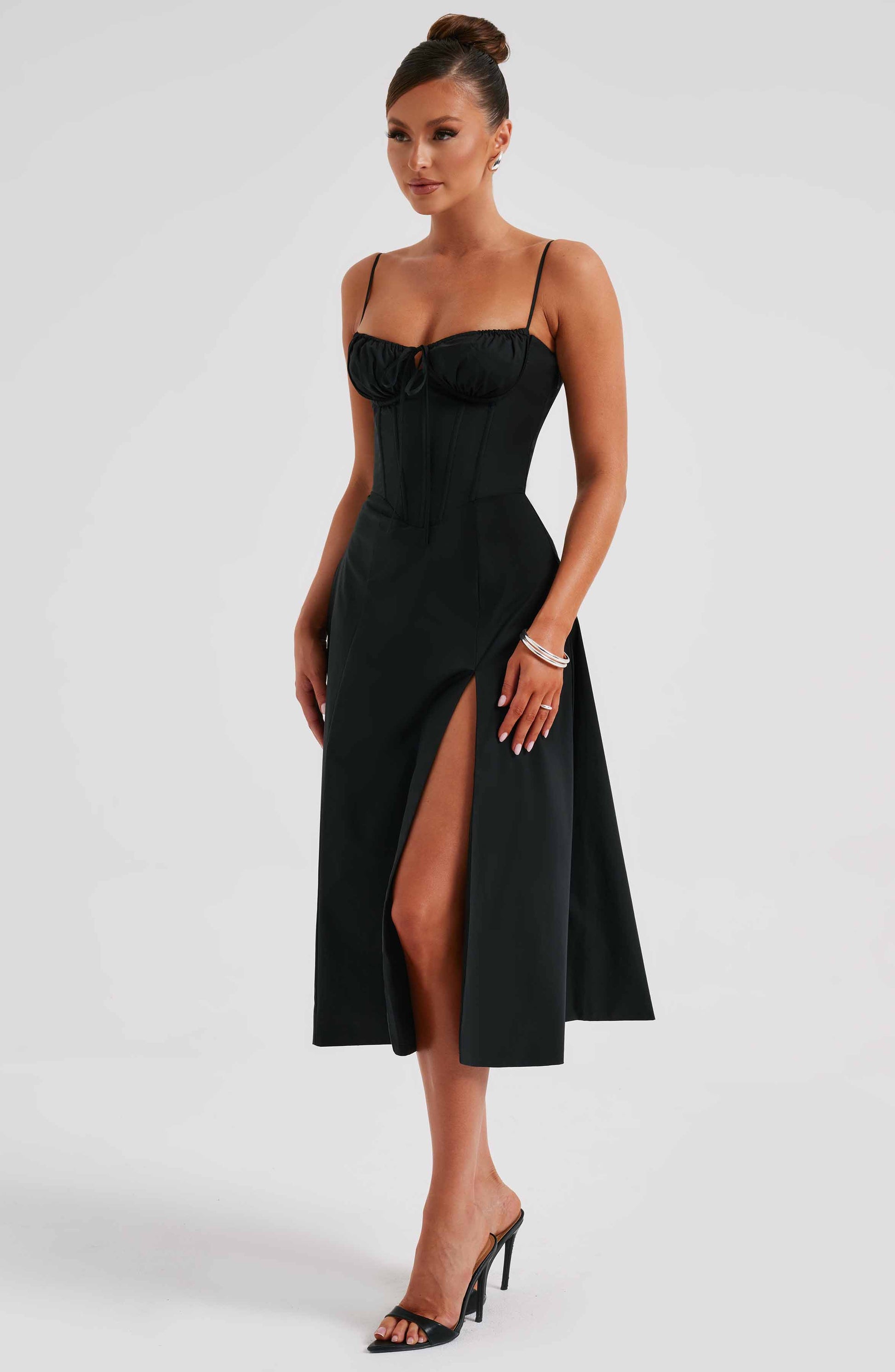 Delilah Midi Dress - Black - Sassygrove