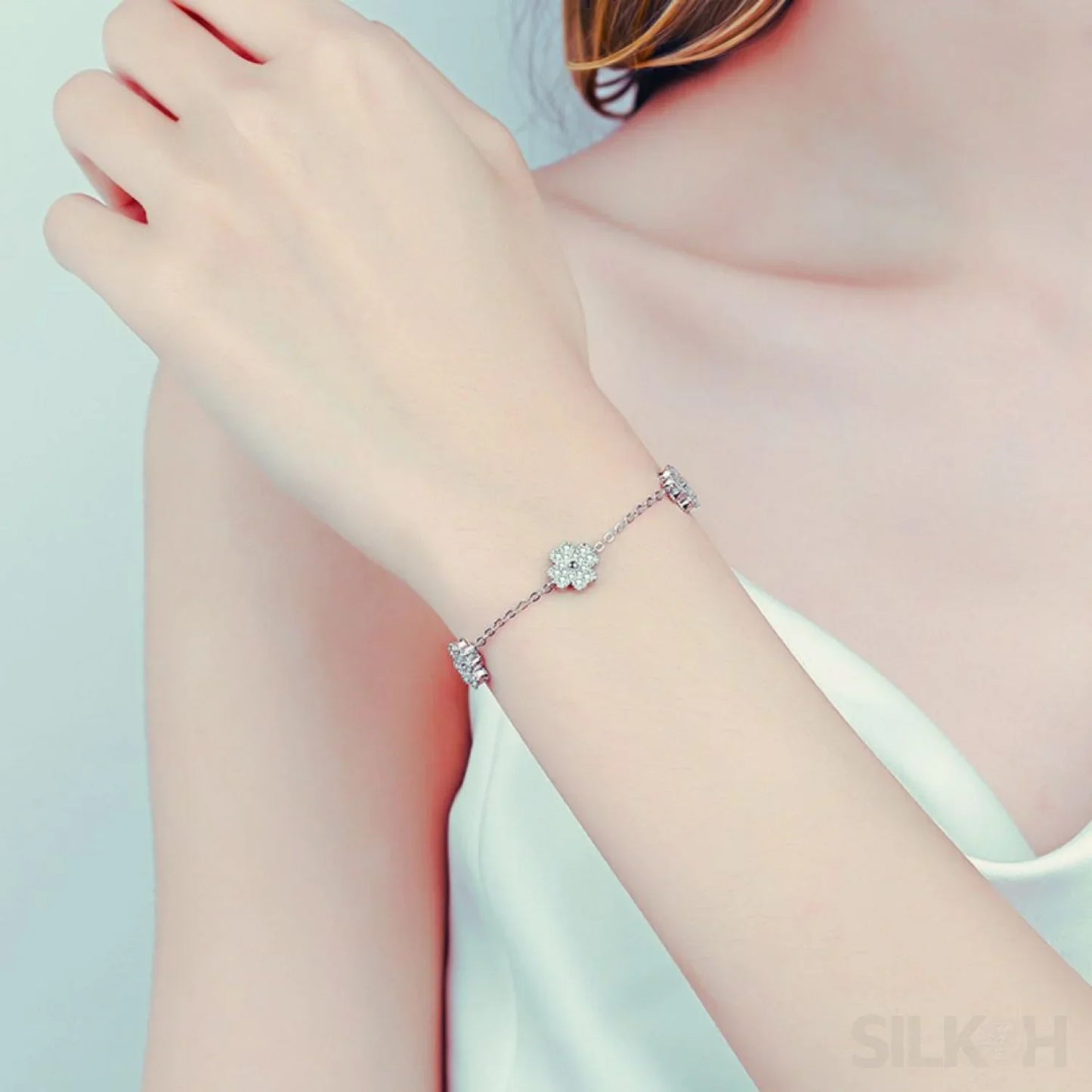 Everyday Clover Moissanite Bracelet Ava - Sassygrove
