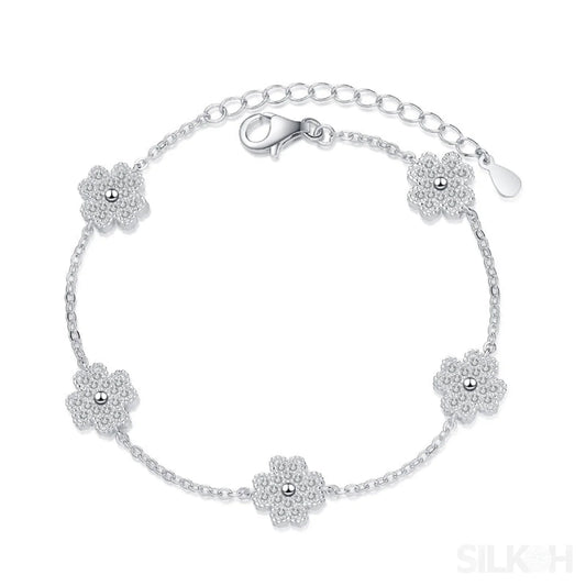 Everyday Clover Moissanite Bracelet Ava - Sassygrove