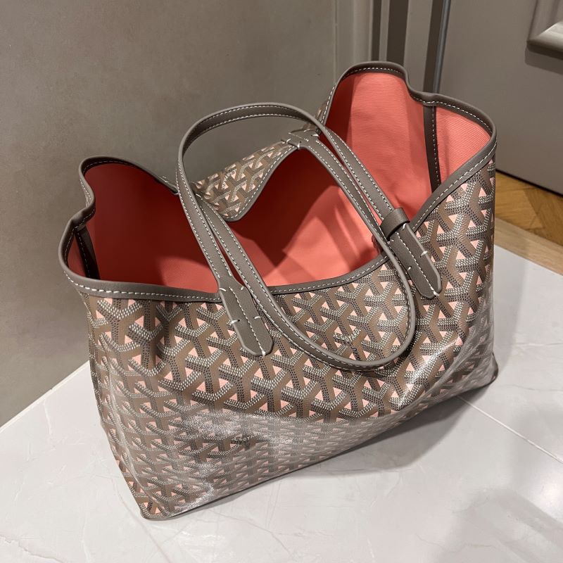 Vivara Signature Carryall - Sassygrove