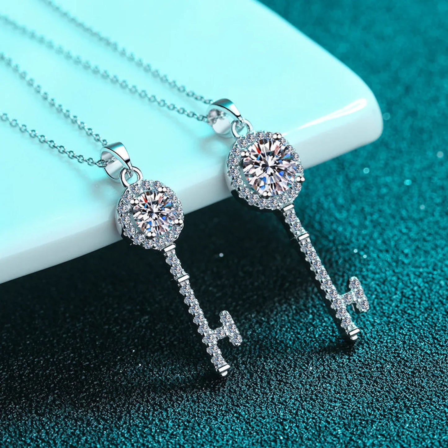 Key Shaped 925 Sterling Silver Moissanite Necklace Cat - Sassygrove