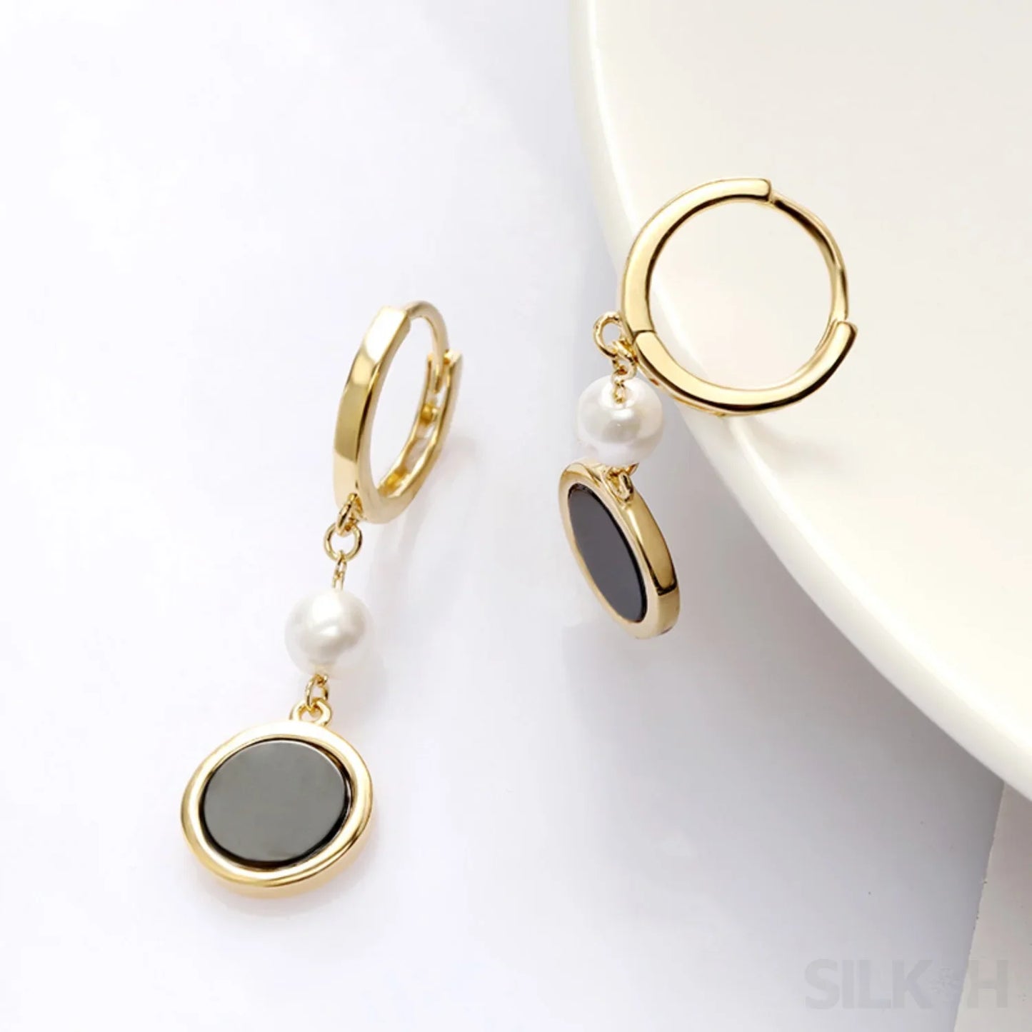 Retro 14K Gold Plated Sterling Silver Freshwater Pearl Hoop Earrings Lainey - Sassygrove