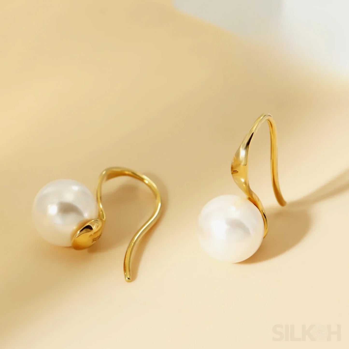 Retro Sterling Silver Freshwater Pearl Hook Earrings Flo - Sassygrove