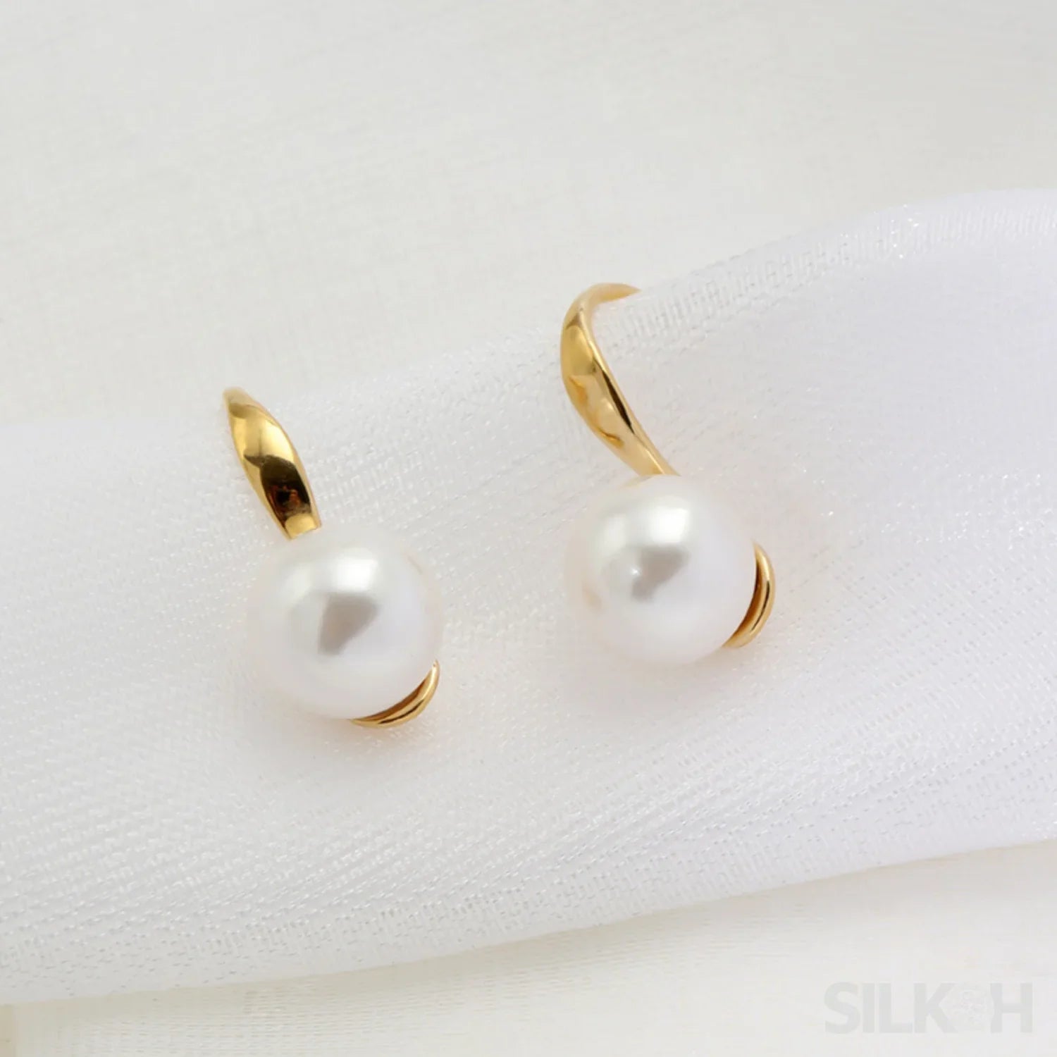 Retro Sterling Silver Freshwater Pearl Hook Earrings Flo - Sassygrove