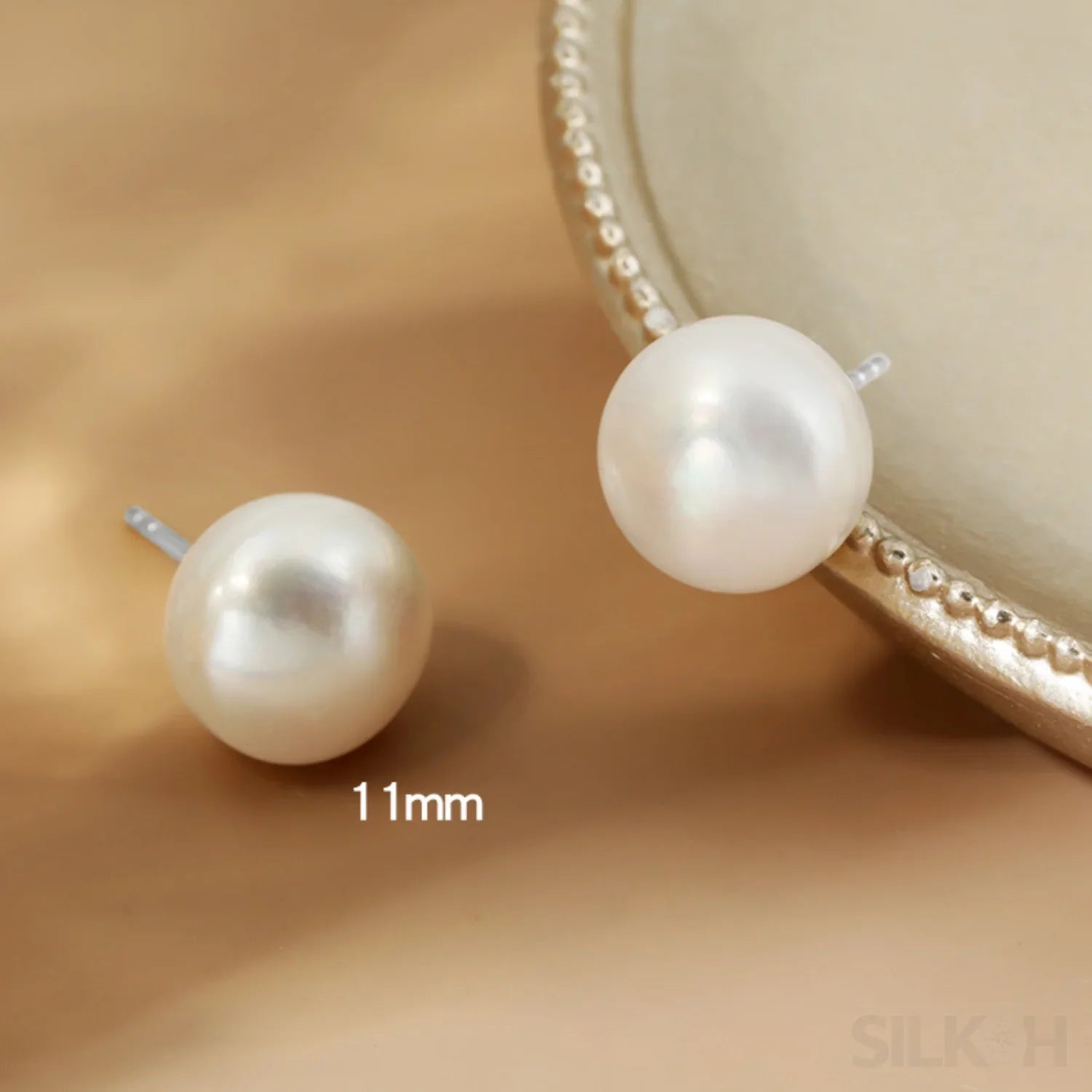 Retro Style Sterling Silver Freshwater Pearl Stud Earrings Dee - Sassygrove