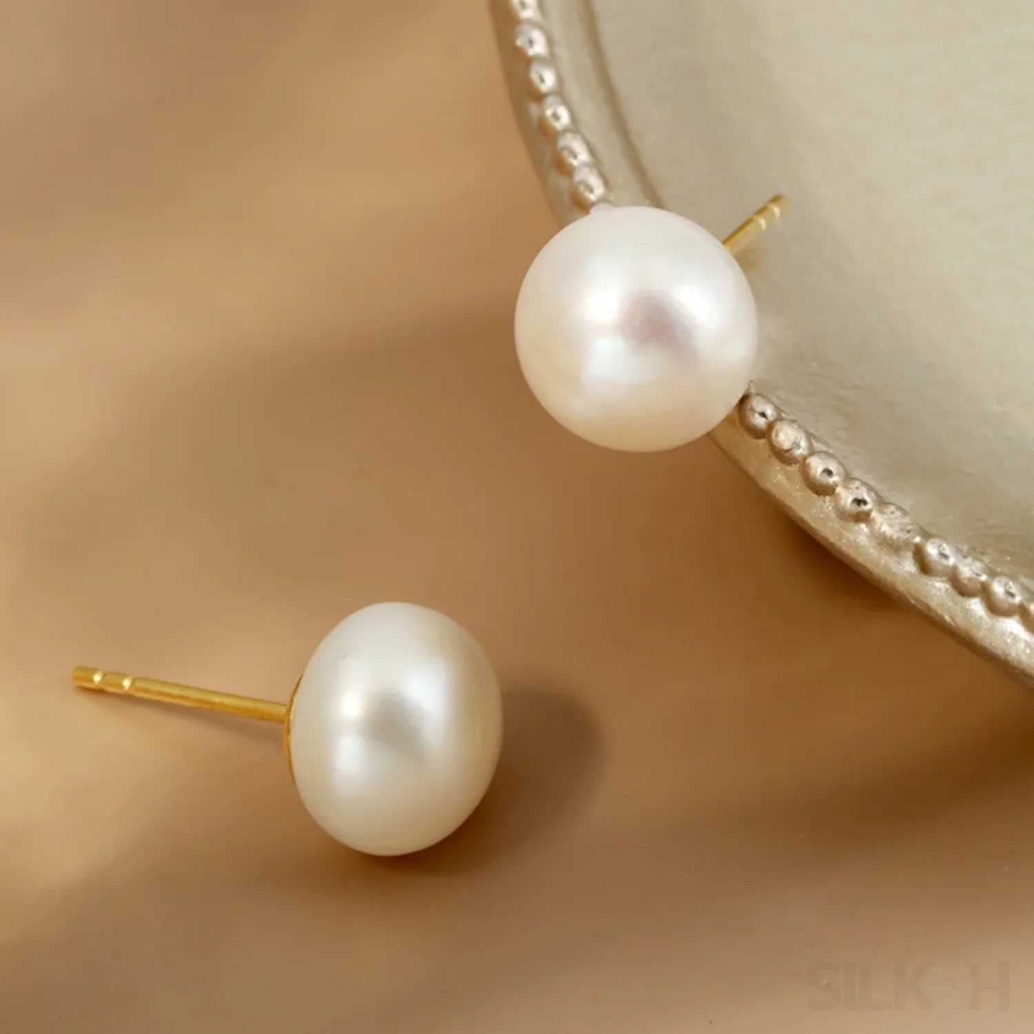 Retro Style Sterling Silver Freshwater Pearl Stud Earrings Dee - Sassygrove