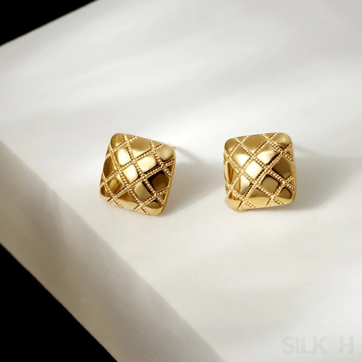Rhombus Sterling Silver Pattern Stud Earrings Dia - Sassygrove