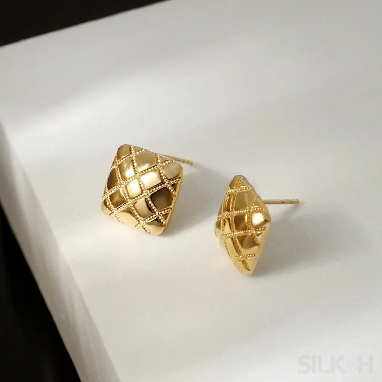 Rhombus Sterling Silver Pattern Stud Earrings Dia - Sassygrove