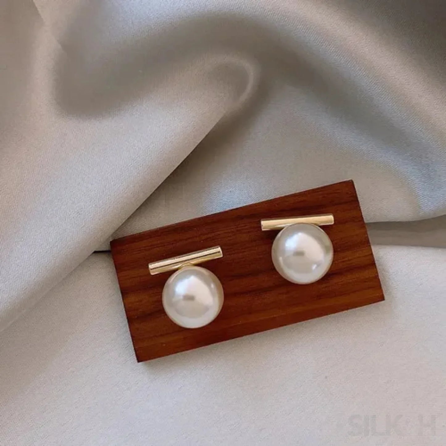 Round 18K Gold Sterling Silver Pearl Stud Bridal Earrings Gia - Sassygrove