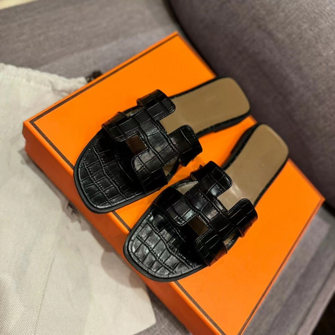 Hermee Sandals - Sassygrove