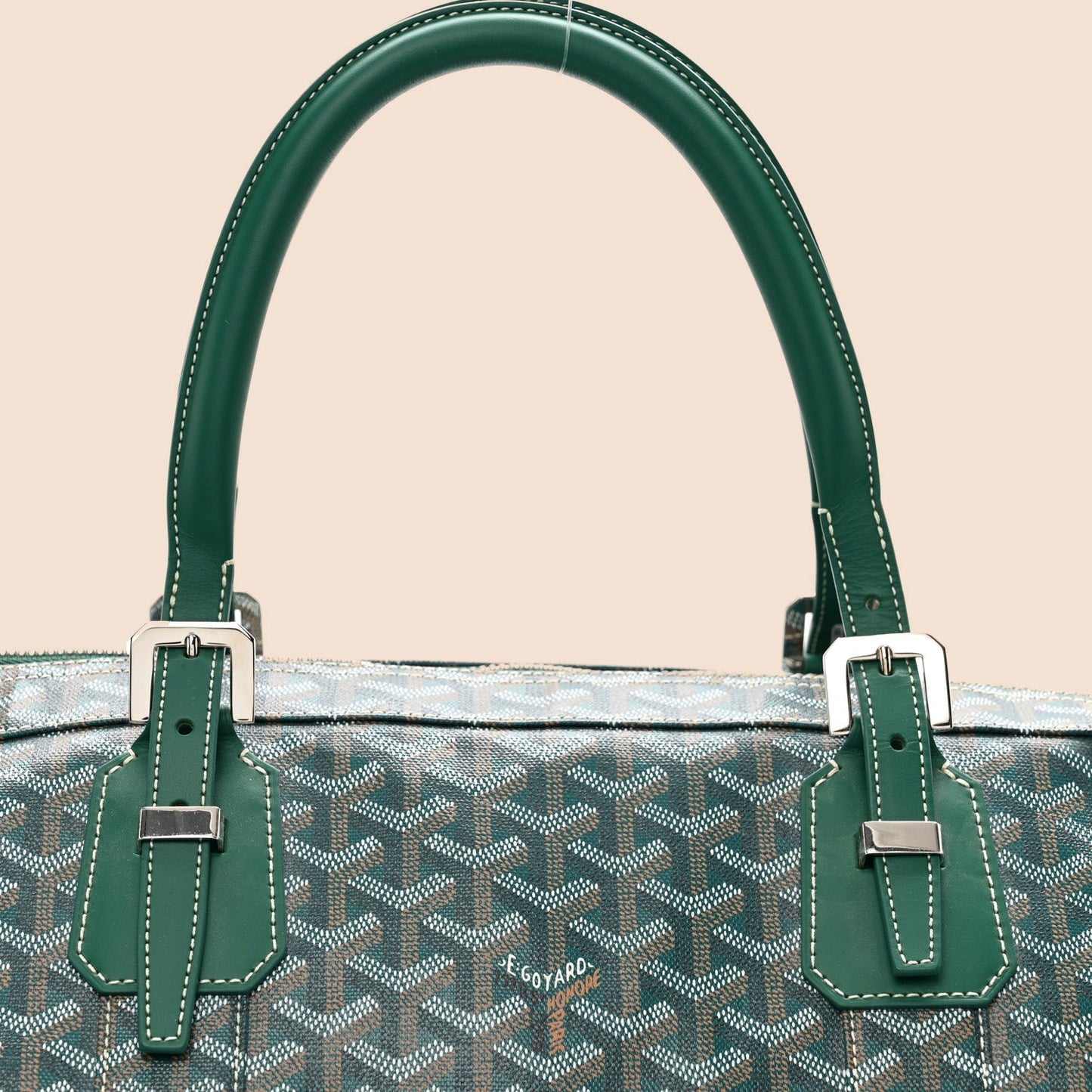Aventra Luxe Duffle - Sassygrove