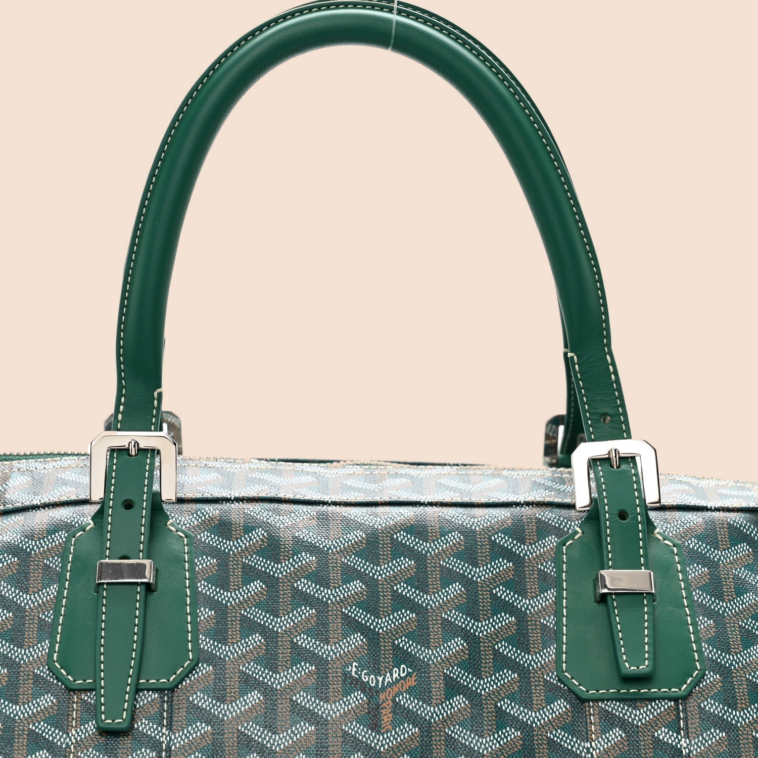 Aventra Luxe Duffle - Sassygrove