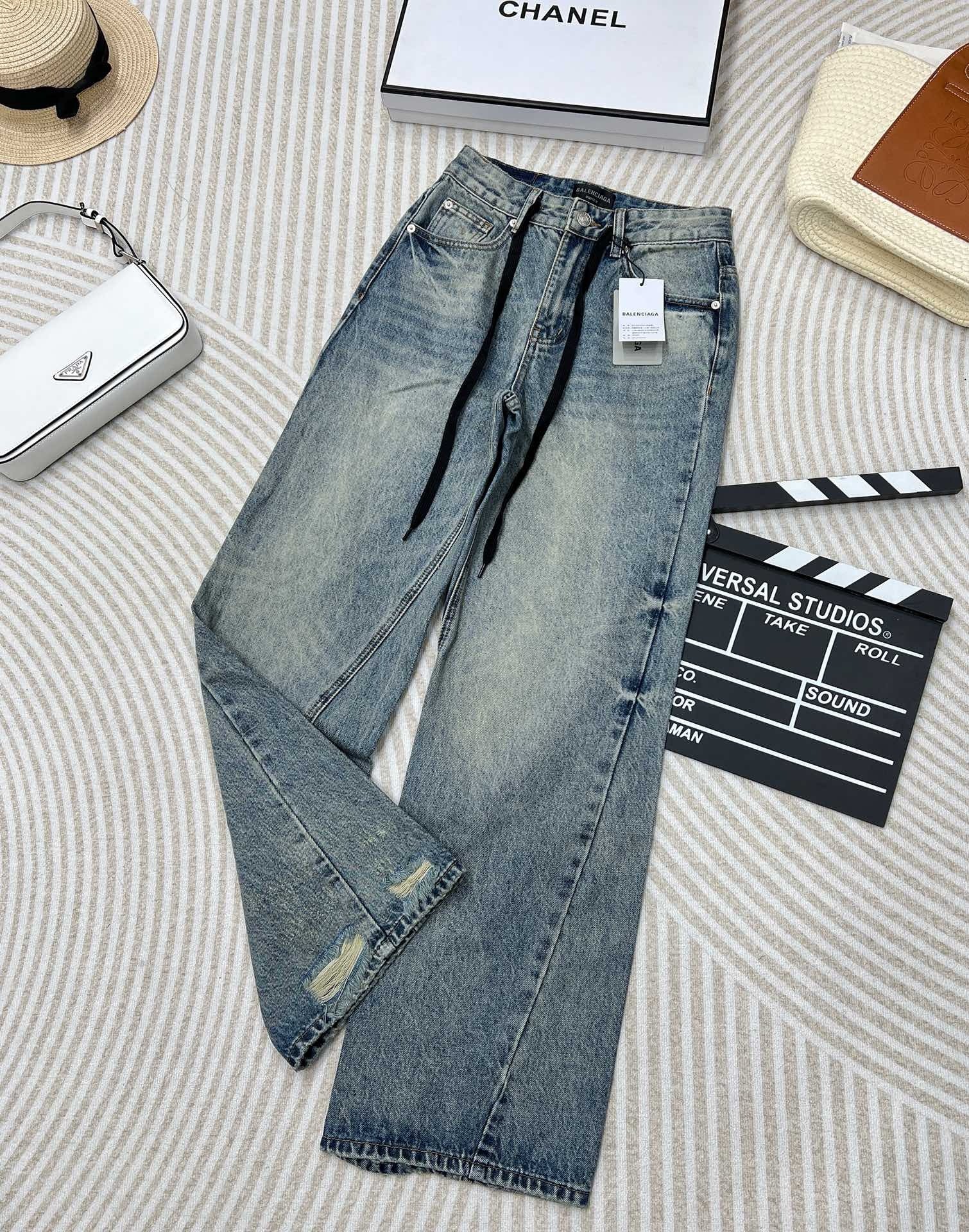 Vintage Wash Wide-Leg Jeans - Sassygrove