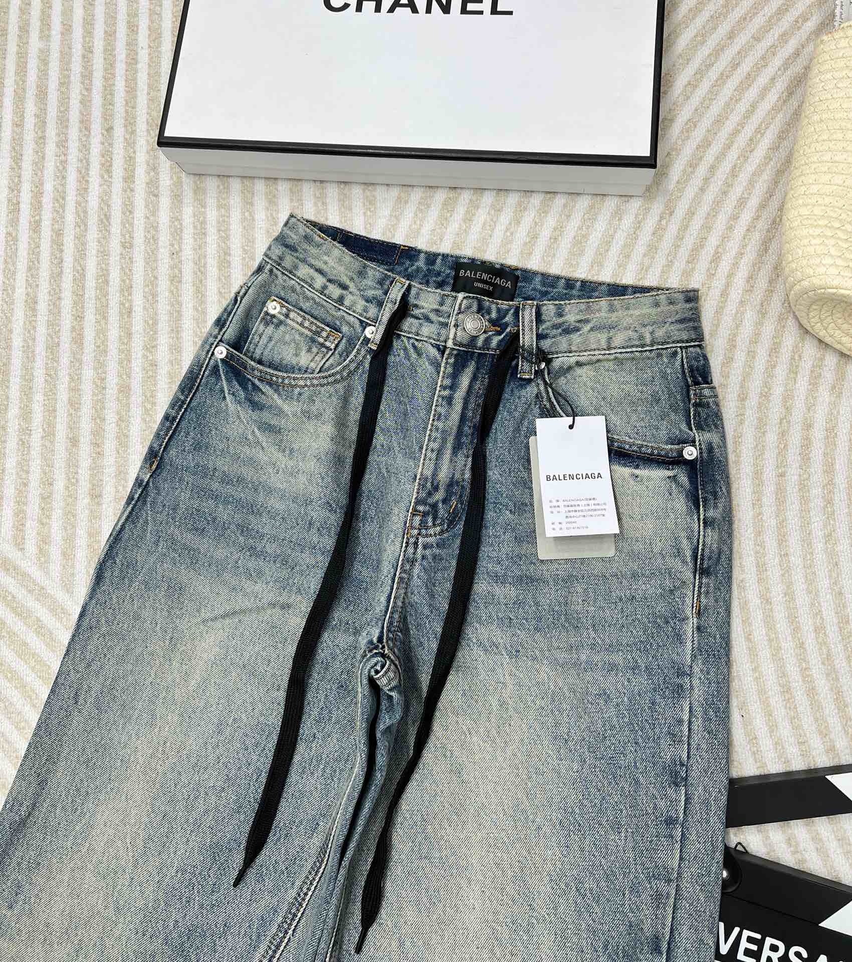 Vintage Wash Wide-Leg Jeans - Sassygrove