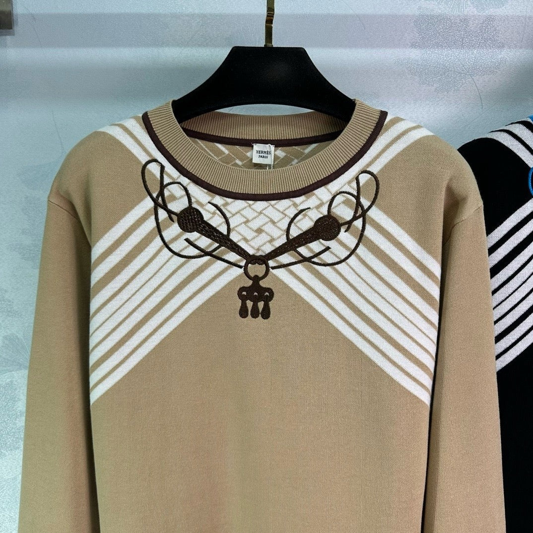 Equestrian Chain Motif Sweaters - Sassygrove
