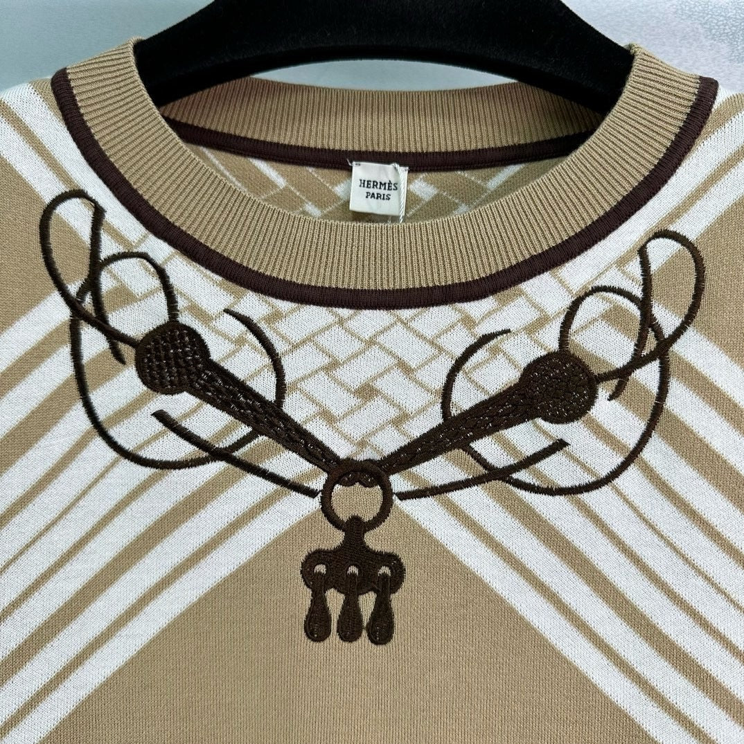 Equestrian Chain Motif Sweaters - Sassygrove