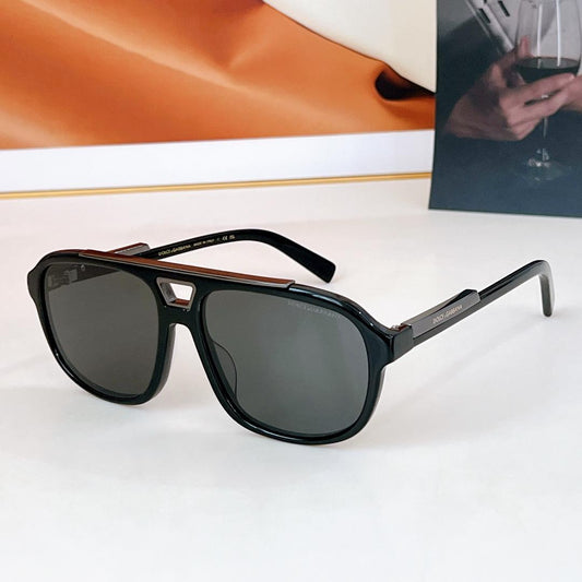 D&G DG4377 Pilot Sunglasses - Sassygrove