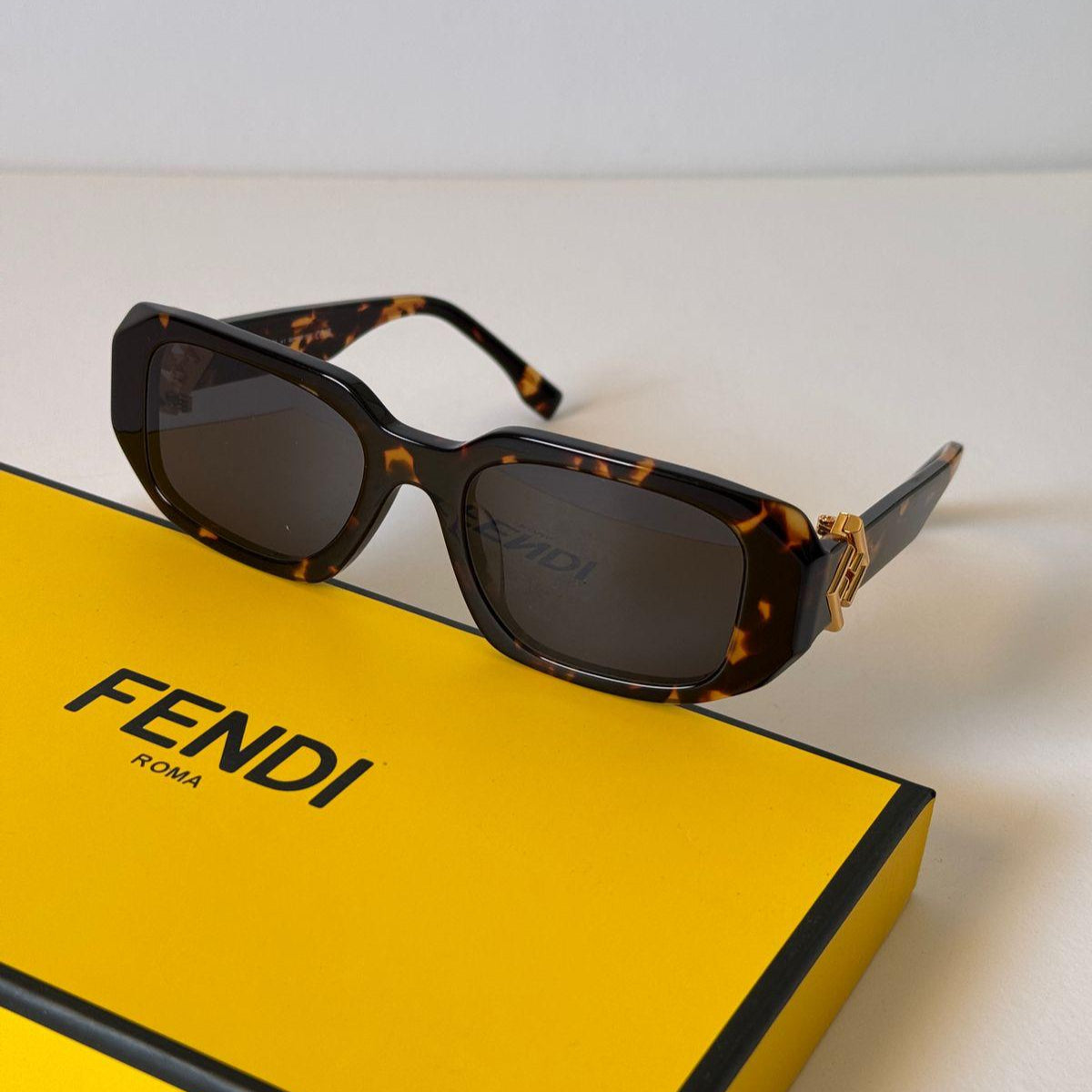 Fendi Colibrì Rectangle Sunglasses - Sassygrove