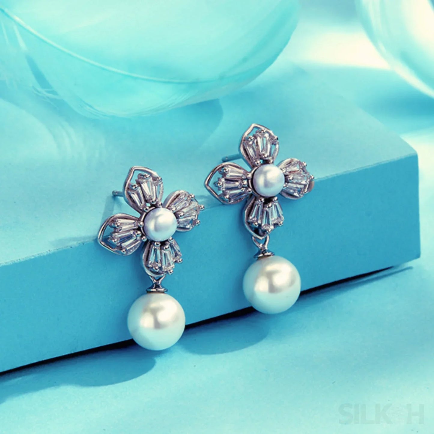 Flower Style 925 Sterling Silver Pearl Shell Bead Stud Earrings Amara