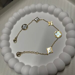Mother of pearl vl bracelet - Sassygrove