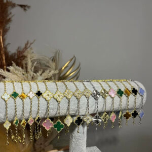 Flower bracelet stamp - Sassygrove