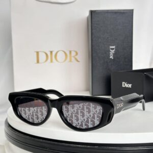 DiorBlackSuit S2U Monogram Frame Sunglasses - Sassygrove