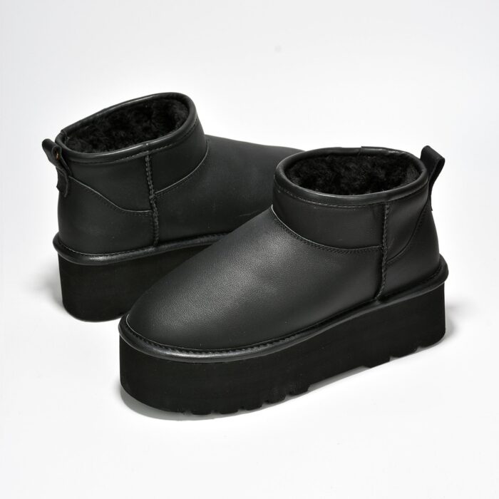 Huggy Leather - Black-OLD - Sassygrove